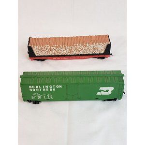 HO scale Model Railroad 2 cars BN 100024, Southern RR4365